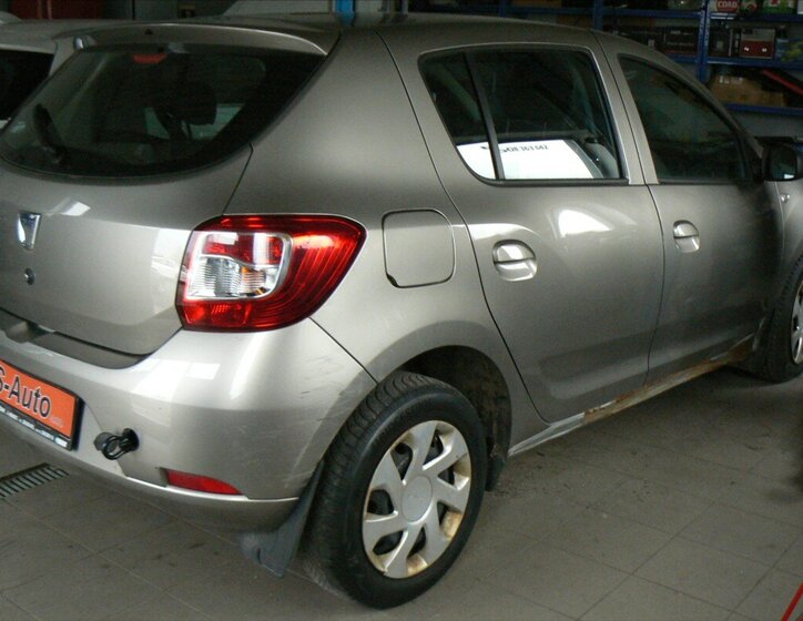 Dacia Sandero Hatchback 1,1 l 55 kw