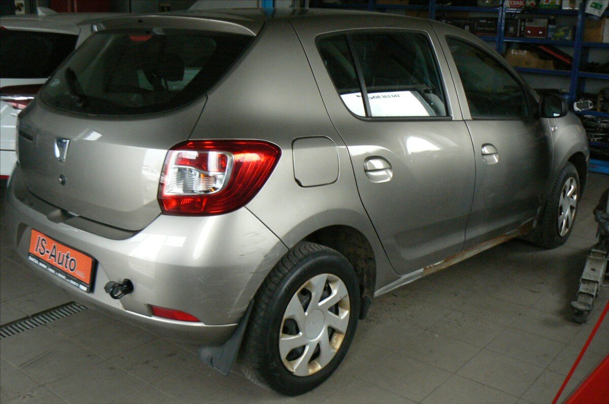 Dacia Sandero Hatchback 1,1 l 55 kw