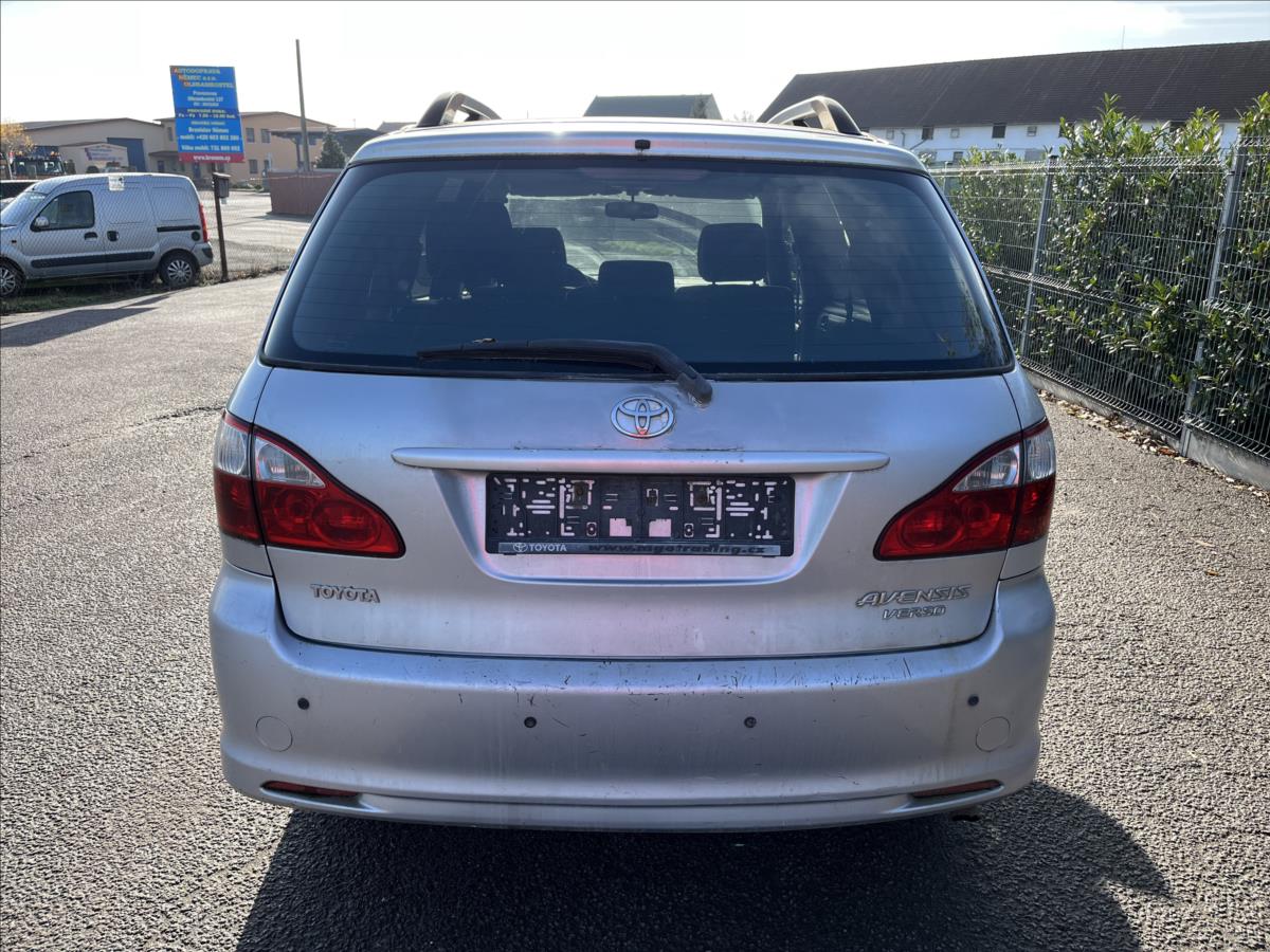 Toyota Avensis Verso