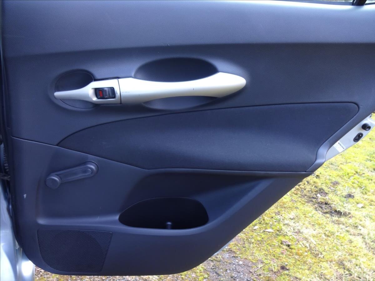 Toyota Auris Hatchback 1,3 l 74 kw