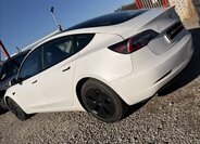 Tesla Model 3 Sedan / Limuzína 0,0 100 kw