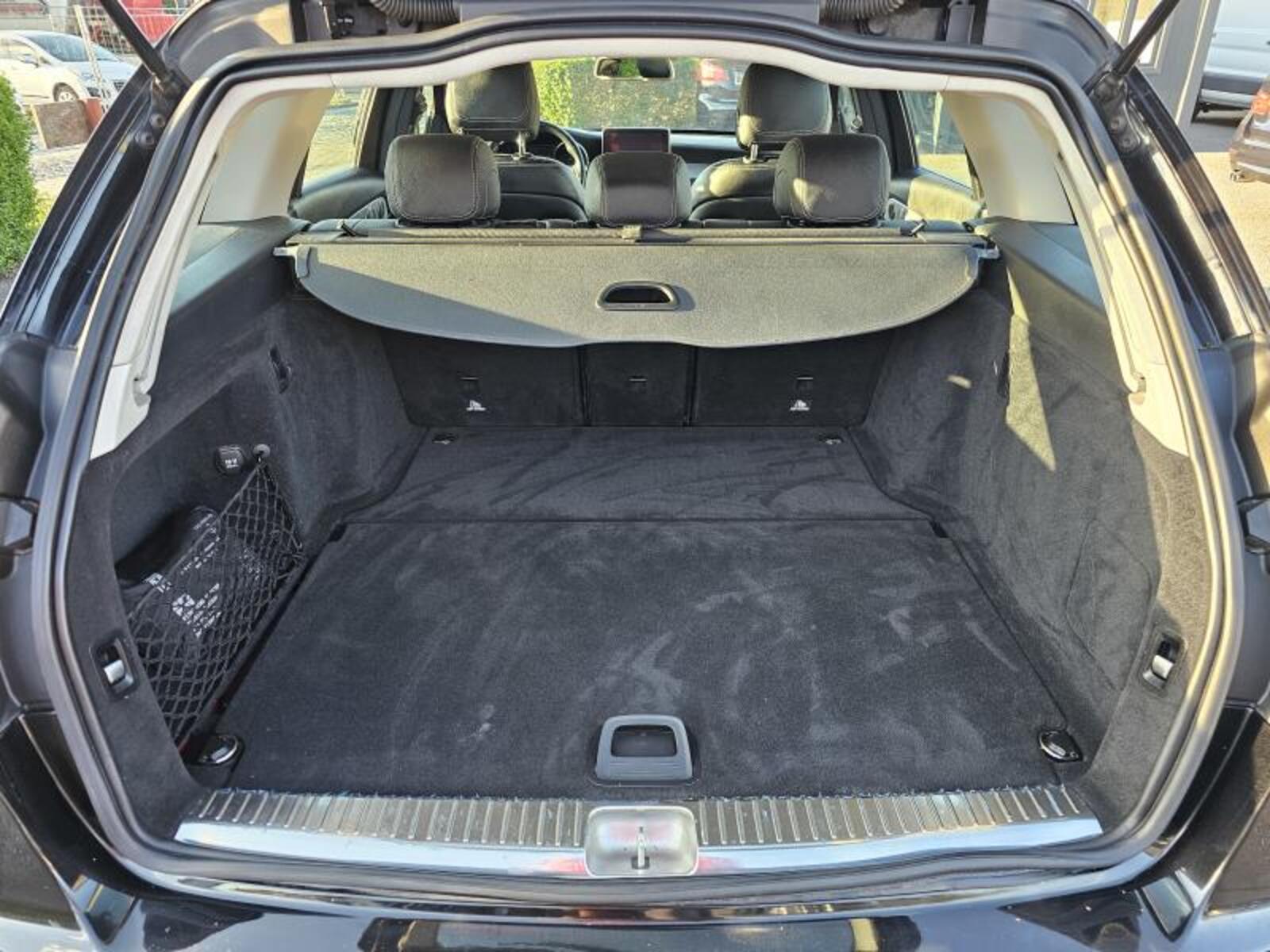 Mercedes-Benz Třídy C 47