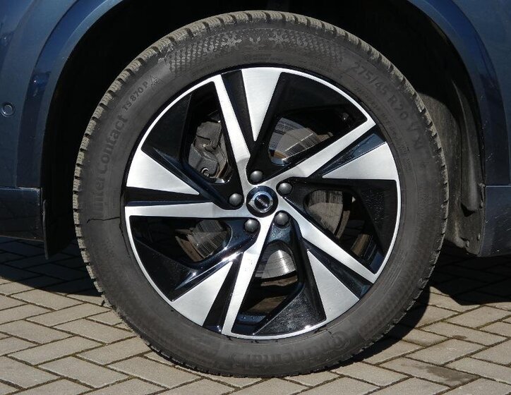 Volvo XC90 SUV / Terénní 2,0 l 173 kw