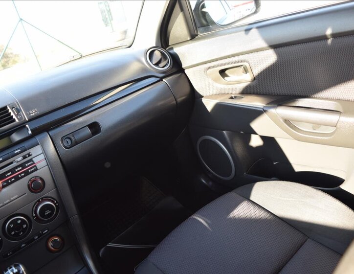 Mazda 3 Hatchback 1,3 l 62 kw