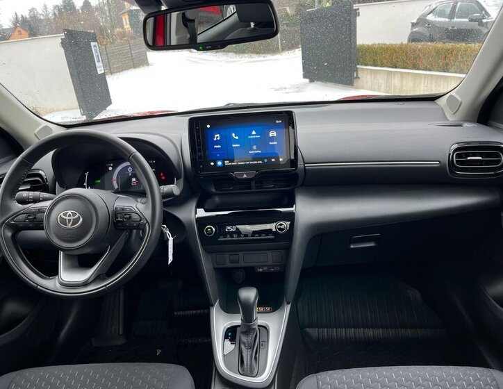 Toyota Yaris Cross SUV 1,5 l 68 kw