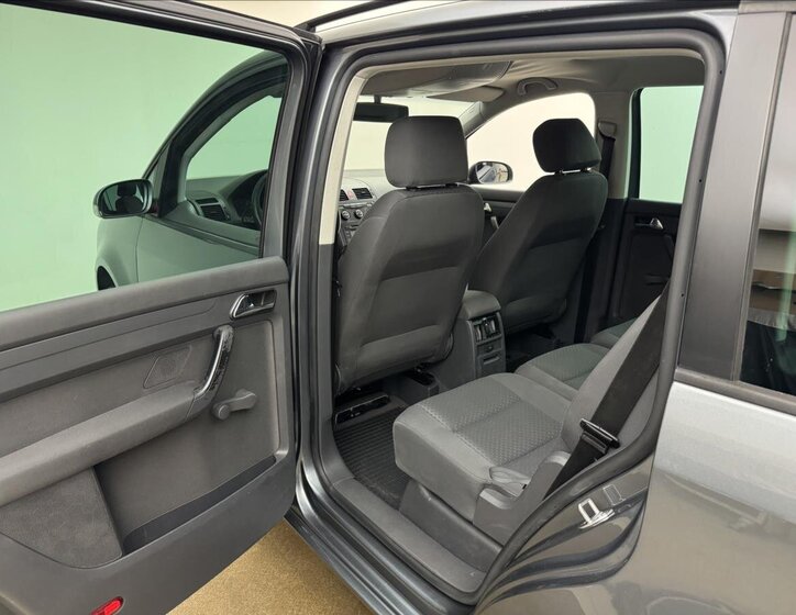 Volkswagen Touran MPV 1,6 l 75 kw