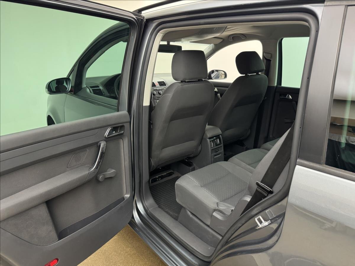 Volkswagen Touran MPV 1,6 l 75 kw