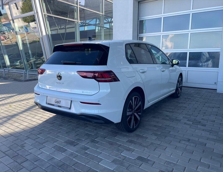 Volkswagen Golf Hatchback 1,5 l 110 kw