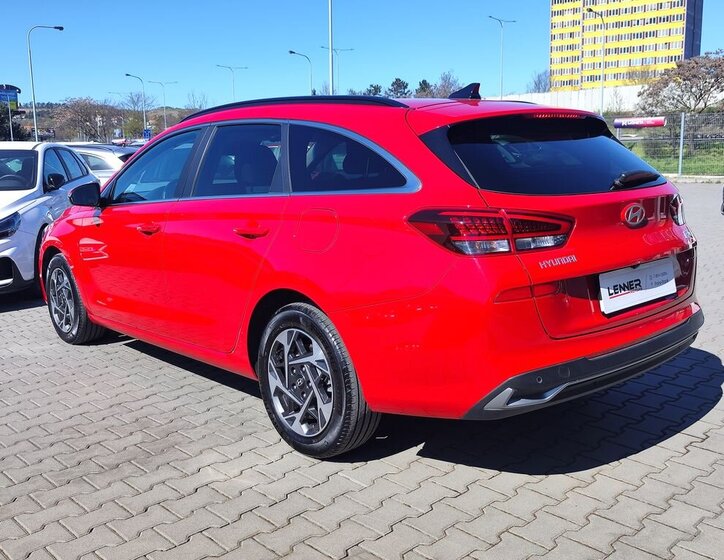 Hyundai i30 Kombi 998,0 74 kw