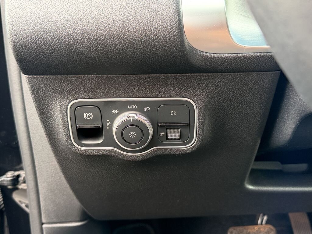 Mercedes-Benz GLB SUV / Terénní 2,0 l 110 kw