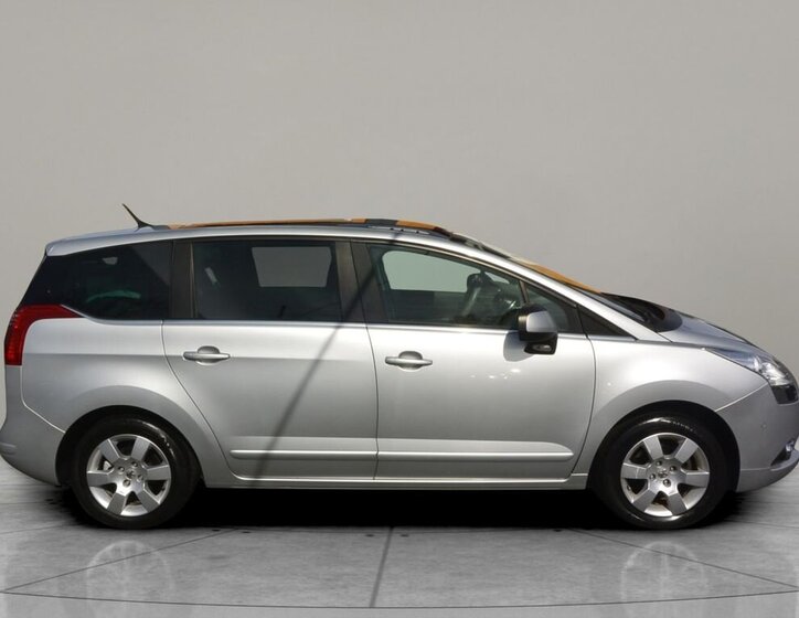 Peugeot 5008 MPV 1,6 l 88 kw