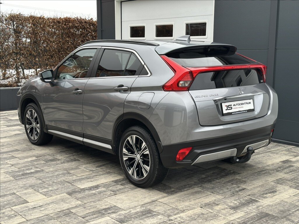 Mitsubishi Eclipse Cross SUV / Terénní 2,3 l 109 kw
