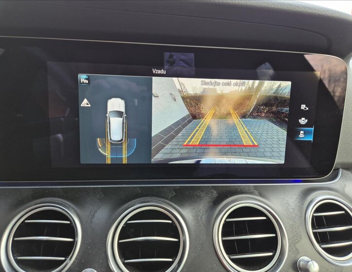 Mercedes-Benz Třídy E Kombi 2,9 l 243 kw