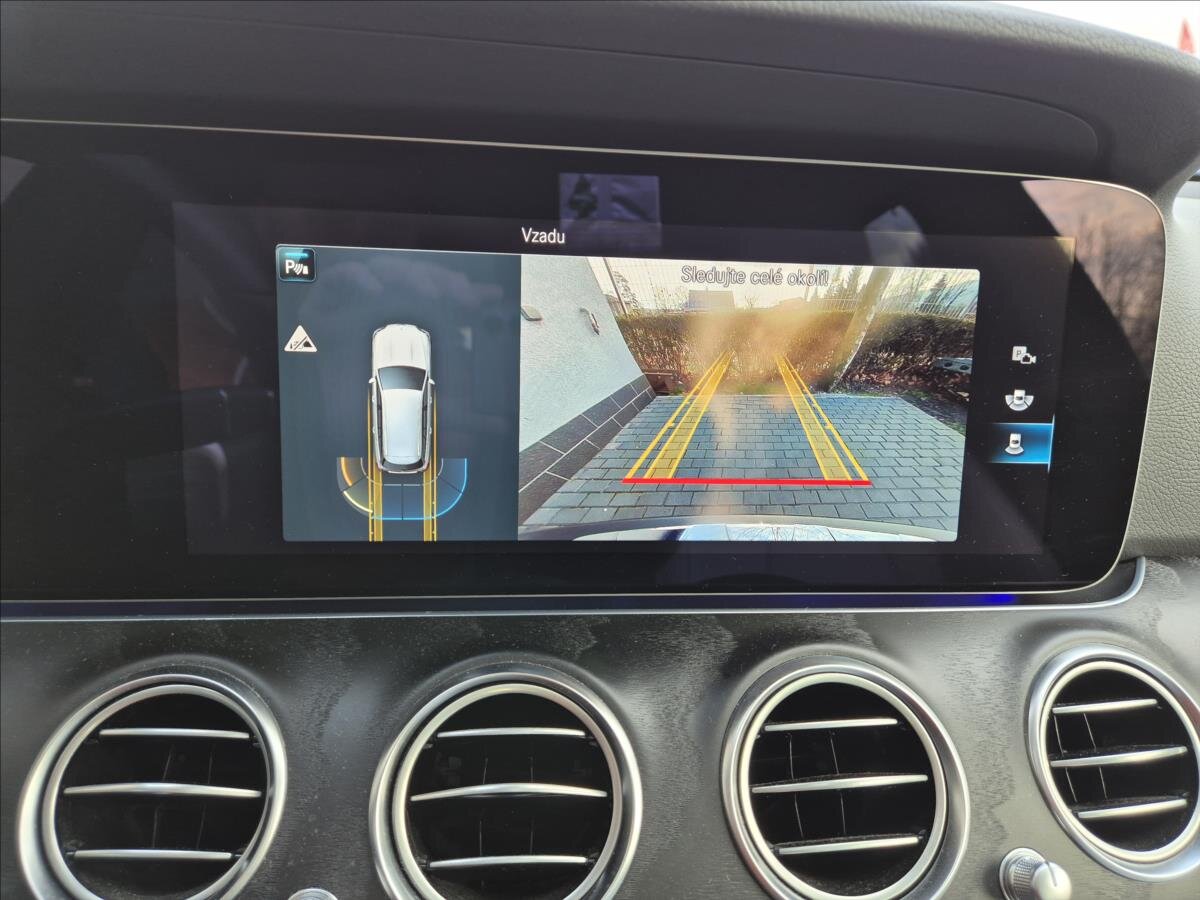 Mercedes-Benz Třídy E Kombi 2,9 l 243 kw