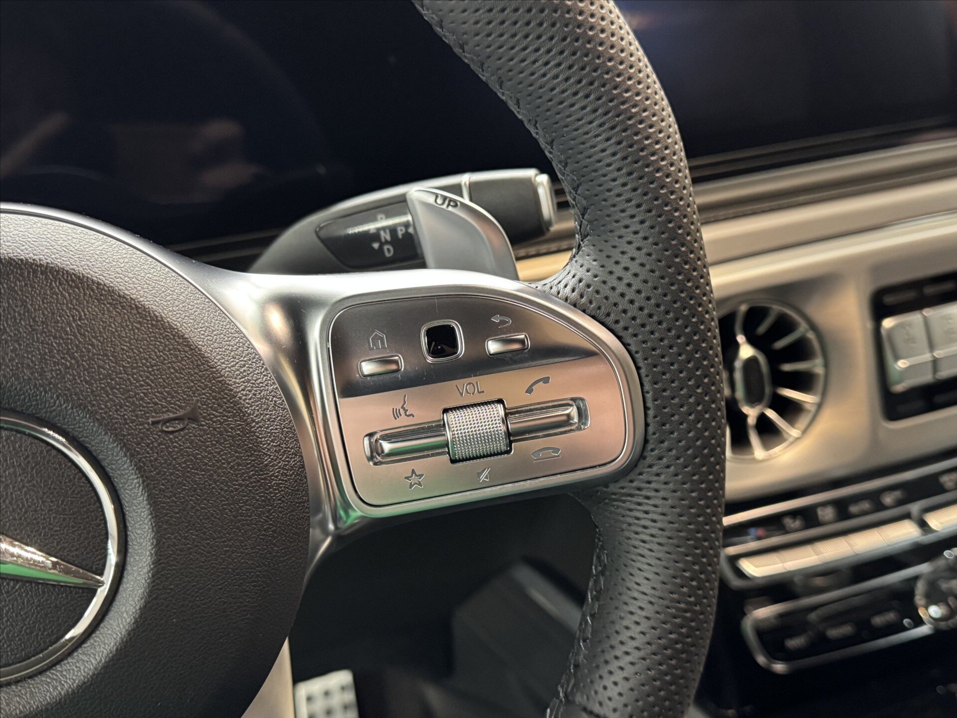 Mercedes-Benz Třídy G SUV / Terénní 4,0 l 430 kw