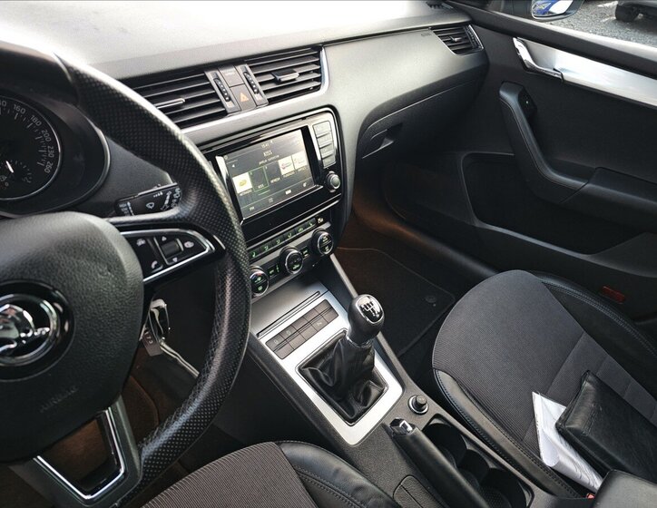 Škoda Octavia 12