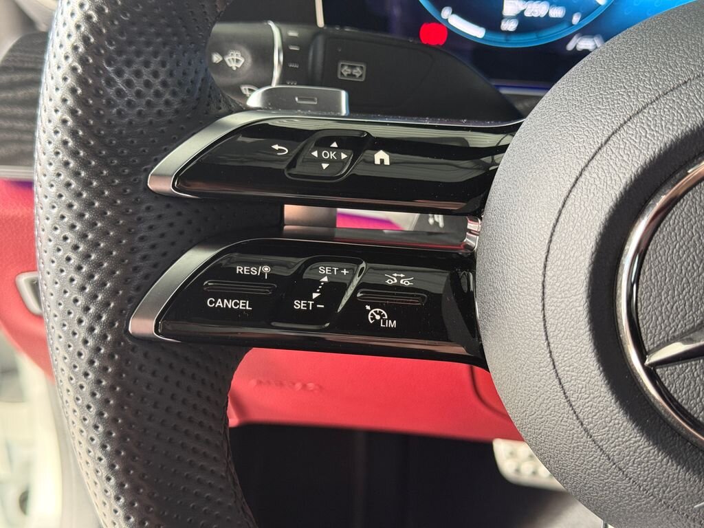 Mercedes-Benz CLS Sedan / Limuzína 2,0 l 195 kw