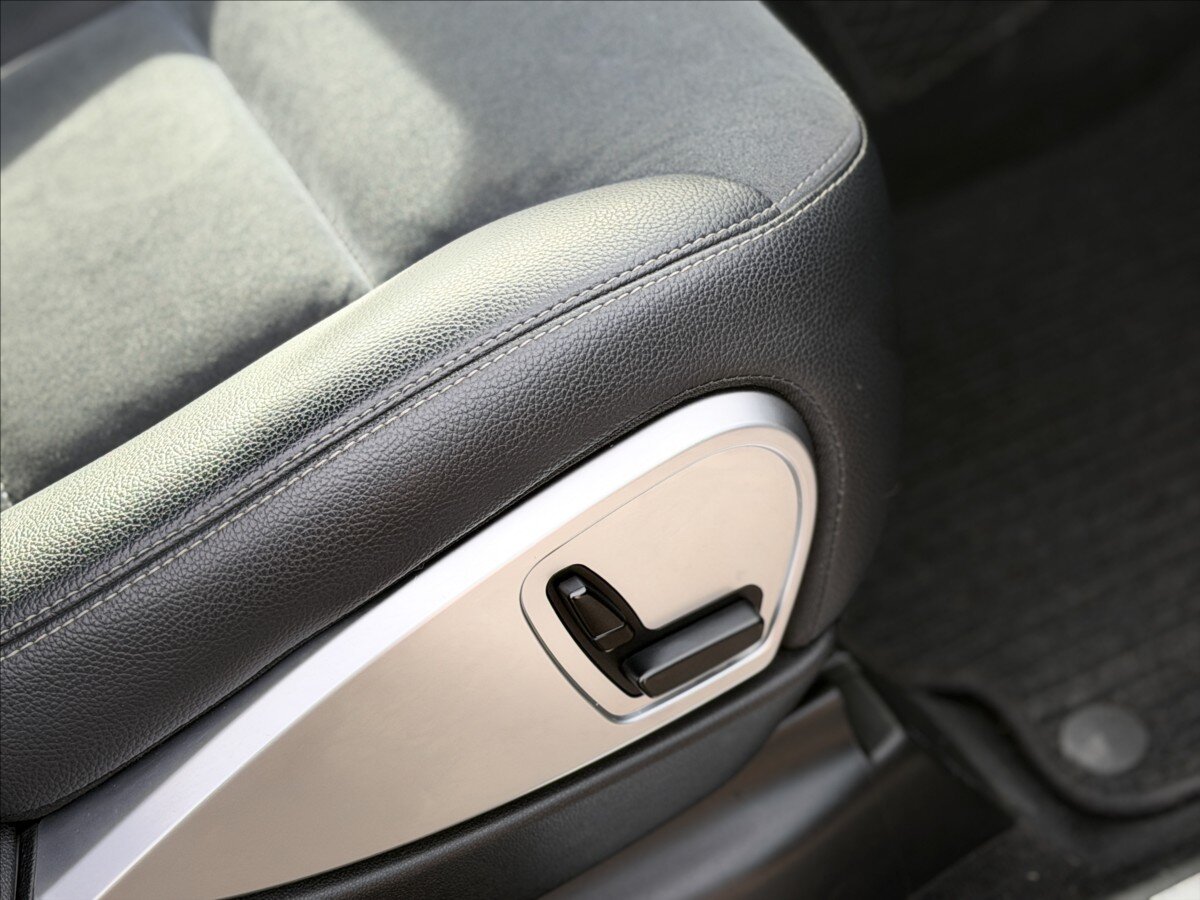 Mercedes-Benz Třídy M Kombi 3,0 l 165 kw