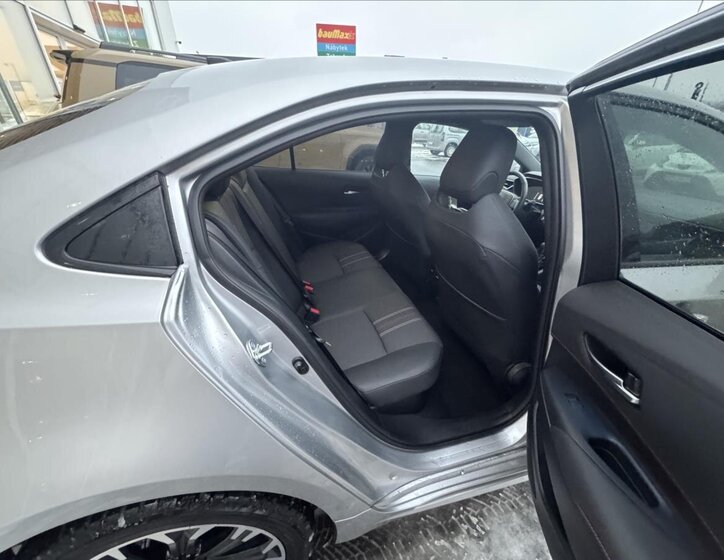 Toyota Corolla Sedan / Limuzína 1,8 l 72 kw