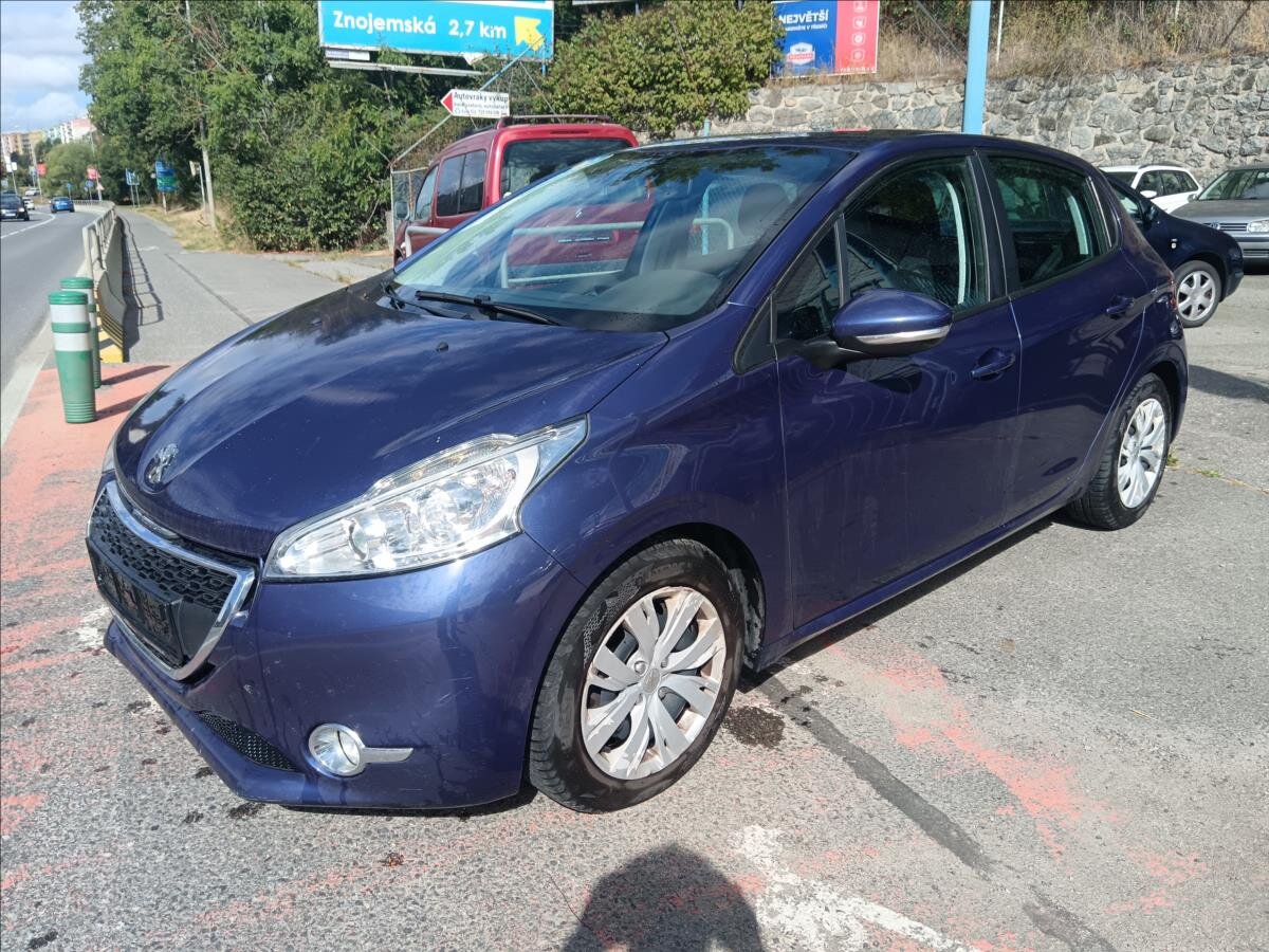 Peugeot 208 Hatchback 1,6 l 68 kw