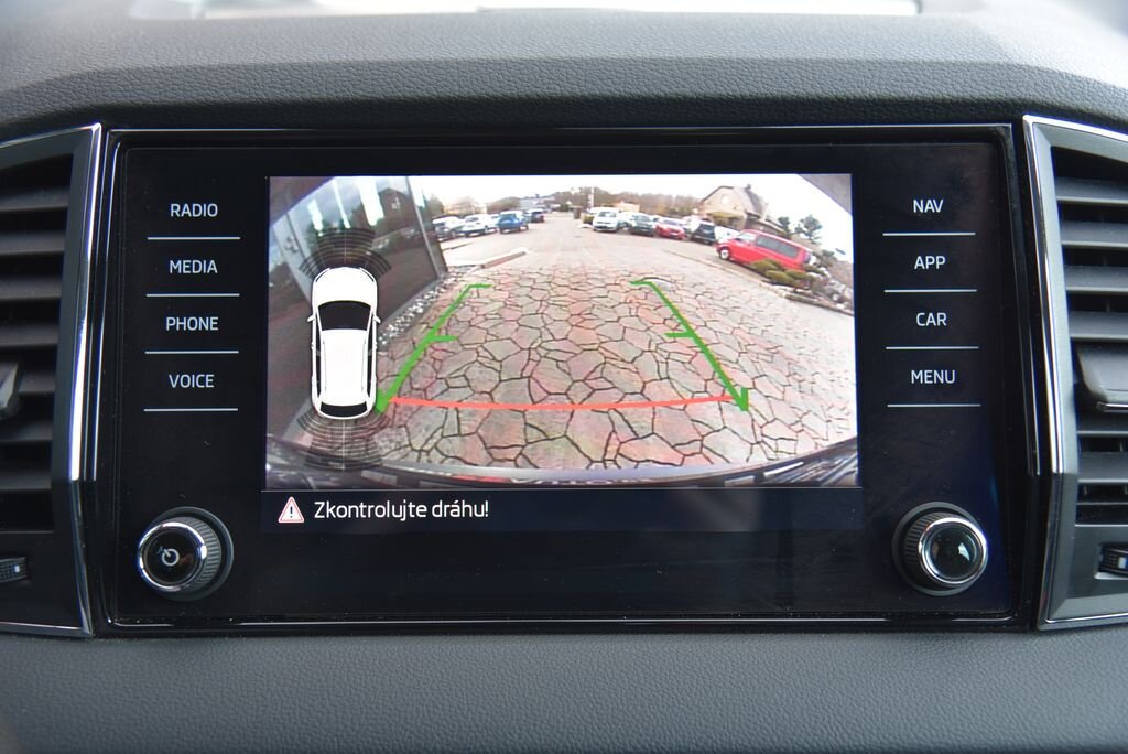 Škoda Karoq SUV 1,5 l 110 kw