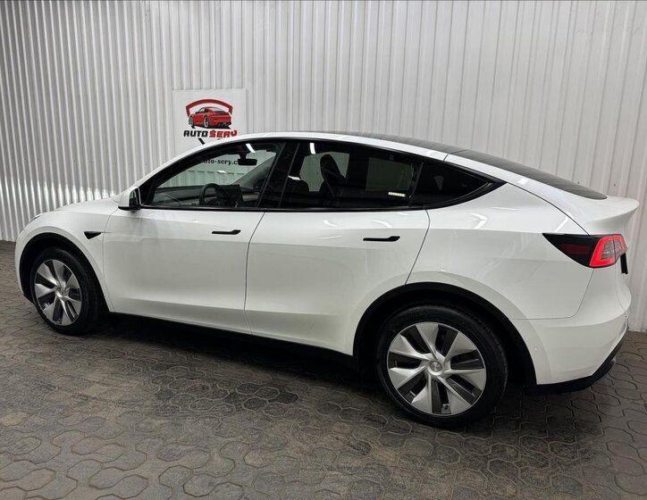 Tesla Model Y SUV 0,0 378 kw