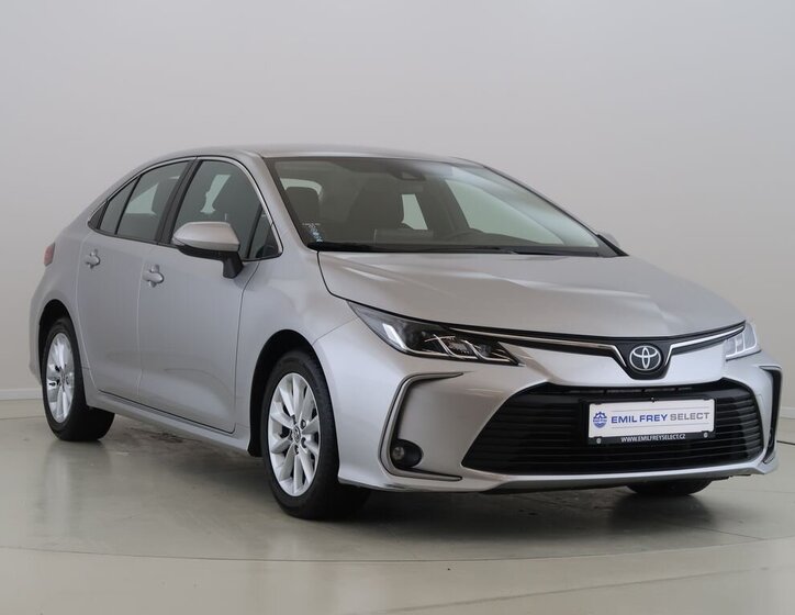 Toyota Corolla Sedan 1,5 l 92 kw