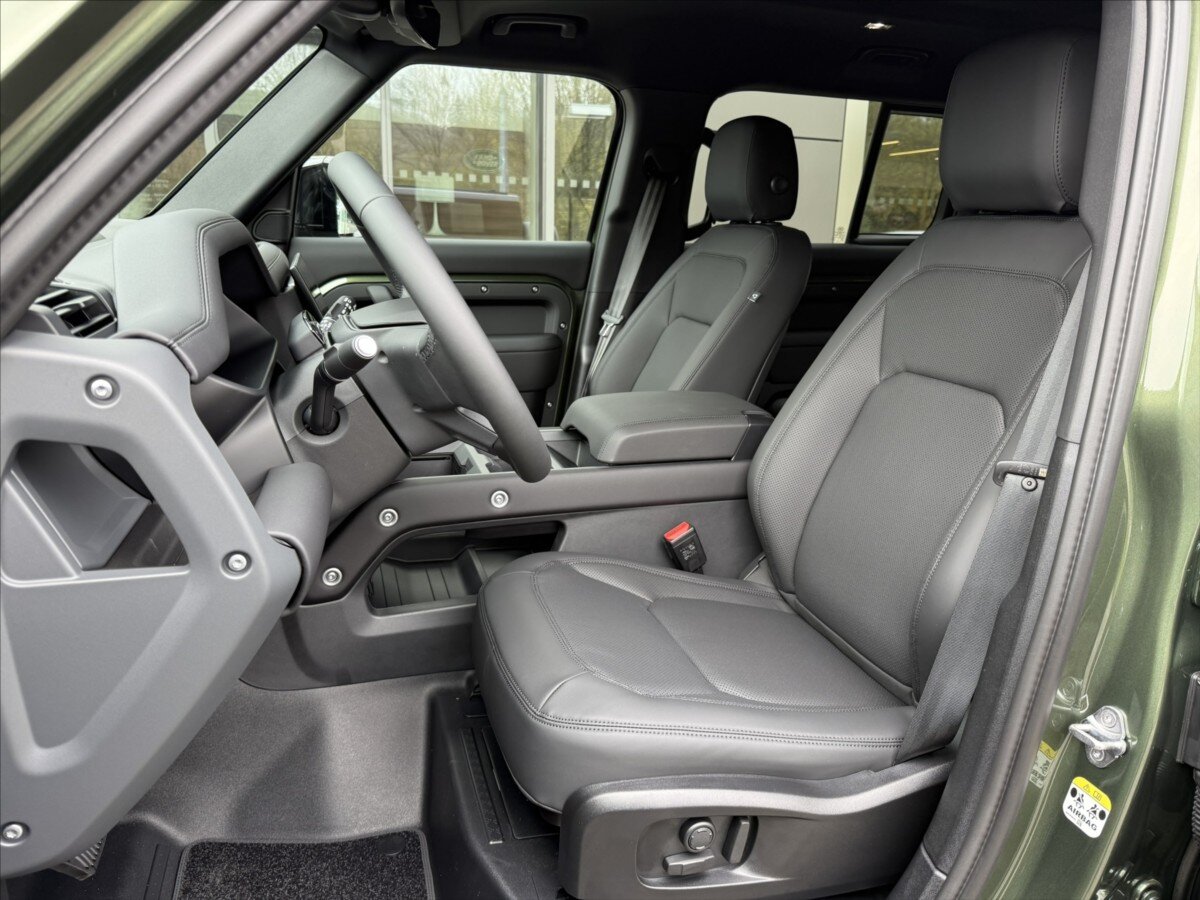 Land Rover Defender SUV / Terénní 3,0 l 184 kw