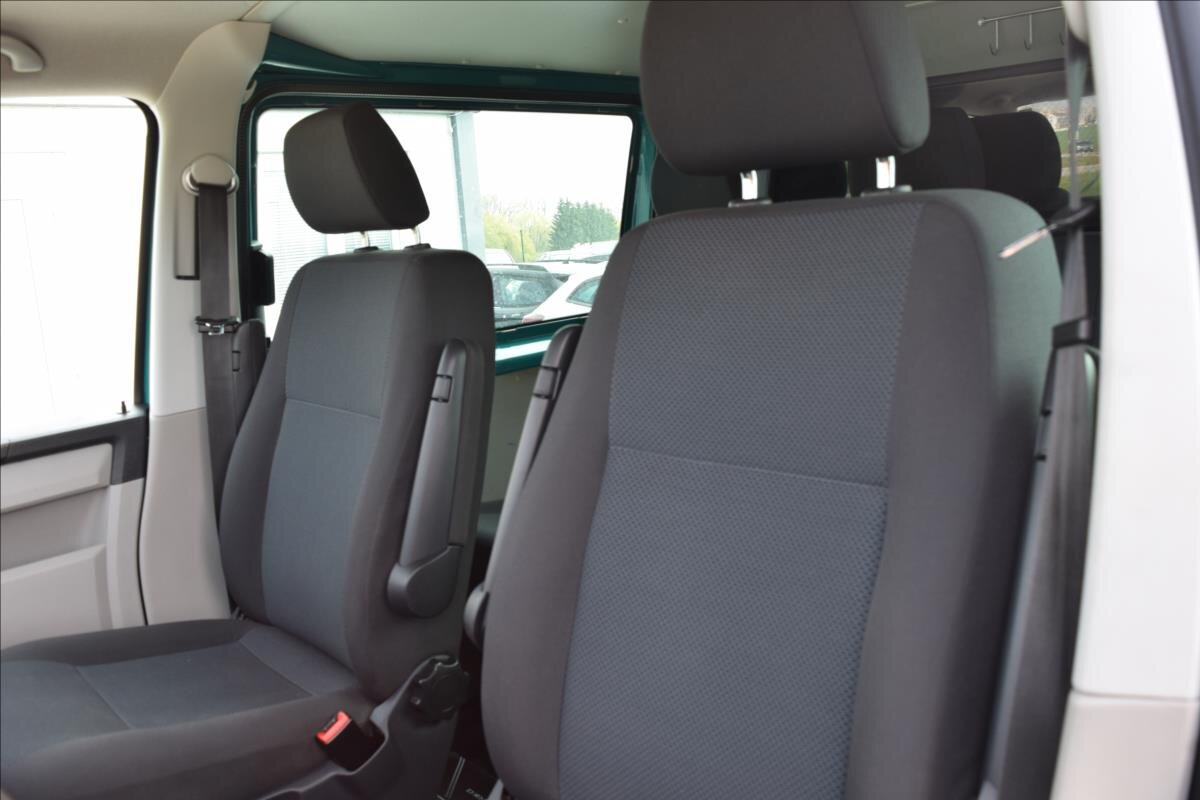 Volkswagen Transporter Kombi 2,0 l 110 kw