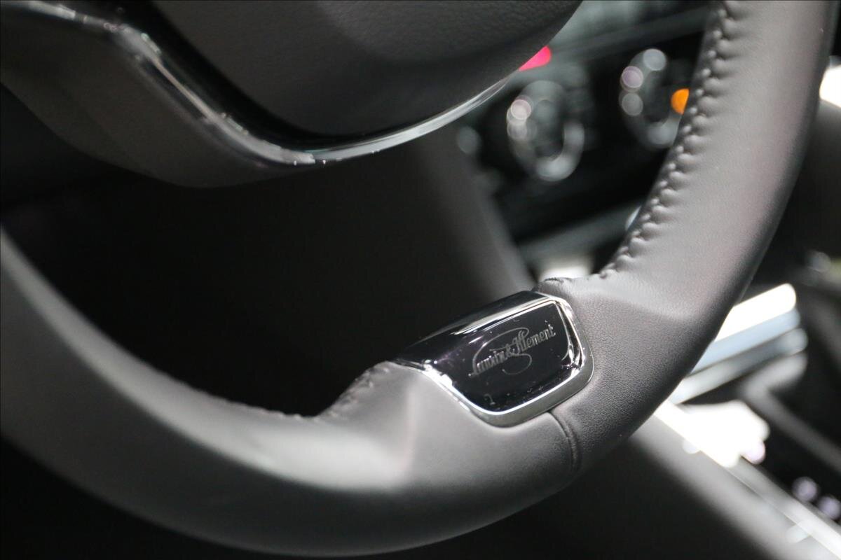 Škoda Superb Sedan / Limuzína 2,0 l 140 kw