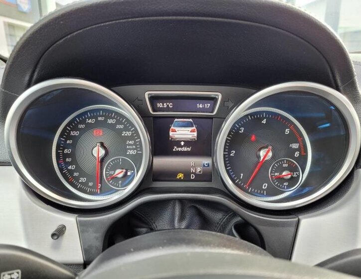 Mercedes-Benz GLS SUV 3,0 l 190 kw