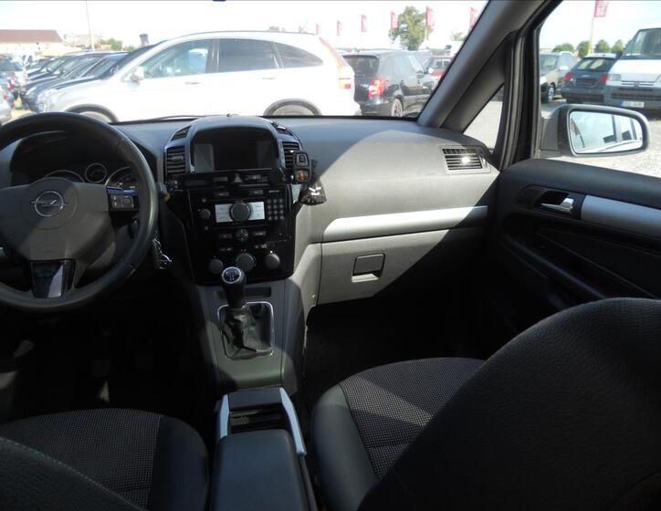 Opel Zafira 14