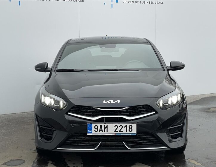 KIA ProCeed 21