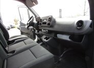 Mercedes-Benz Sprinter 11