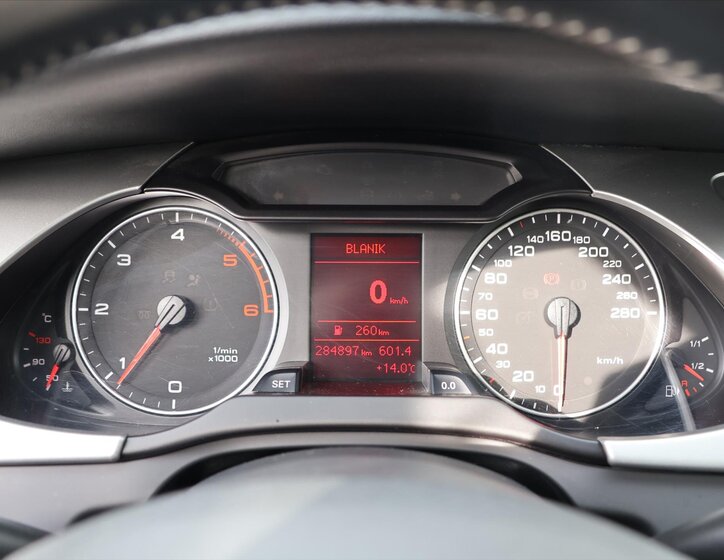 Audi A4 Kombi 2,0 l 105 kw