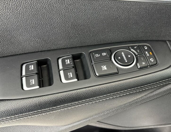 KIA Sorento SUV / Terénní 2,2 l 147 kw