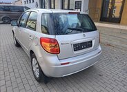 Suzuki SX4 Hatchback 1,9 l 88 kw