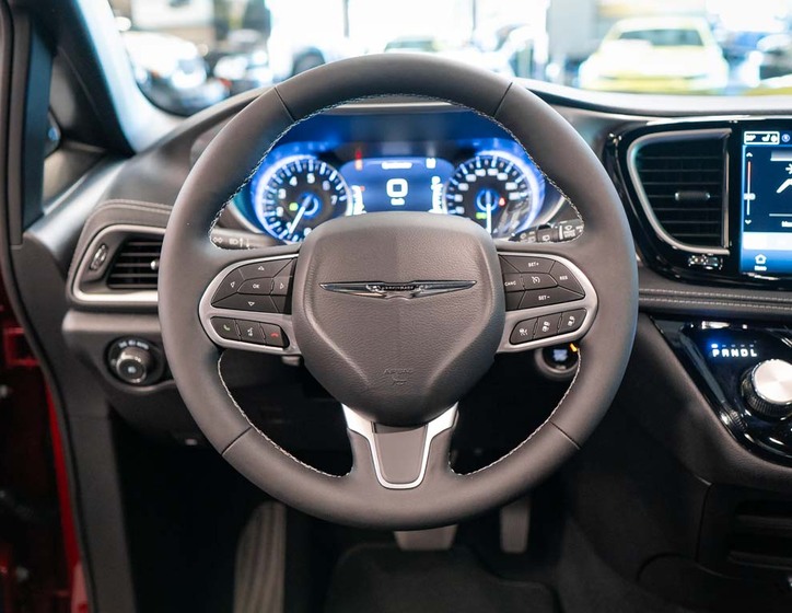 Chrysler Pacifica 18