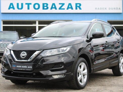 Nissan Qashqai SUV / Terénní 1,3 l 103 kw