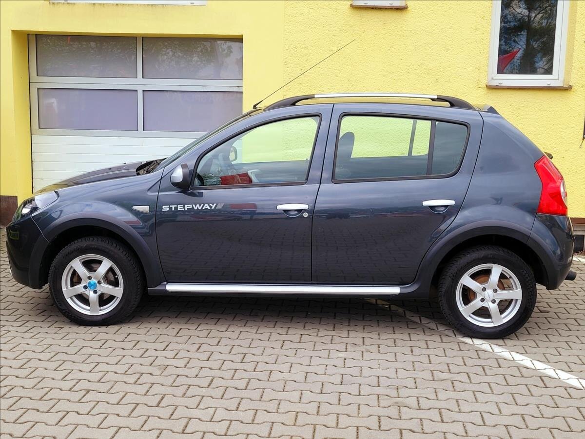 Dacia Sandero Hatchback 1,6 l 62 kw