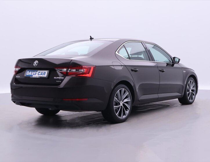 Škoda Superb 7
