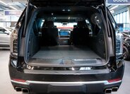 Chevrolet Suburban SUV 6,2 l 313 kw