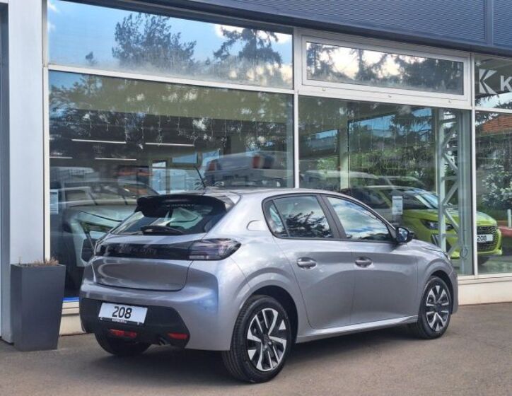 Peugeot 208 7