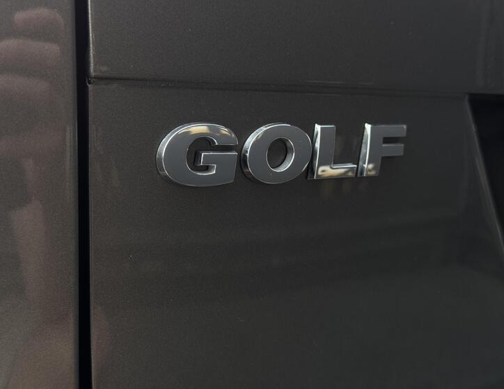 Volkswagen Golf 37