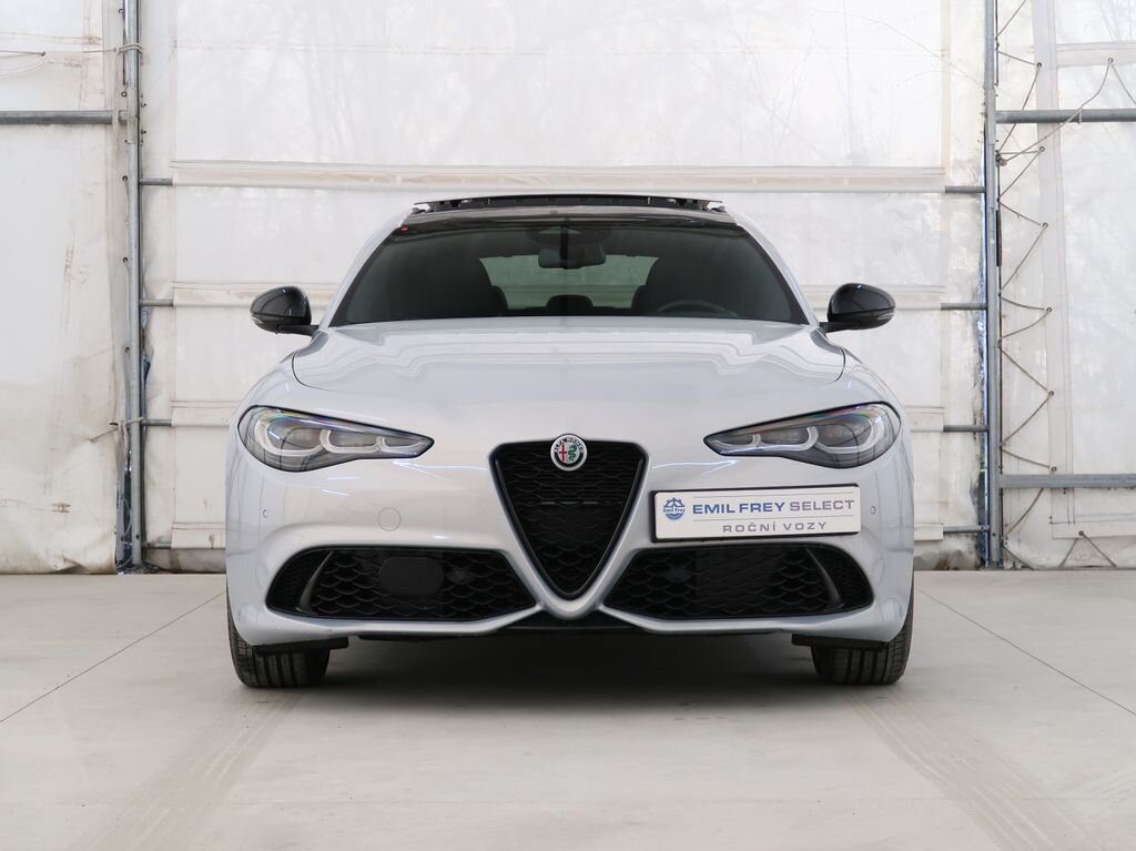 Alfa Romeo Giulia Sedan 2,0 l 206 kw