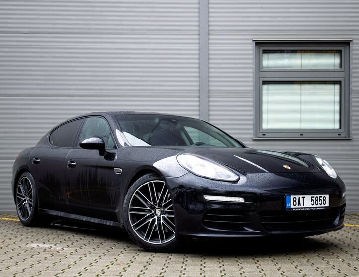 Porsche Panamera 3