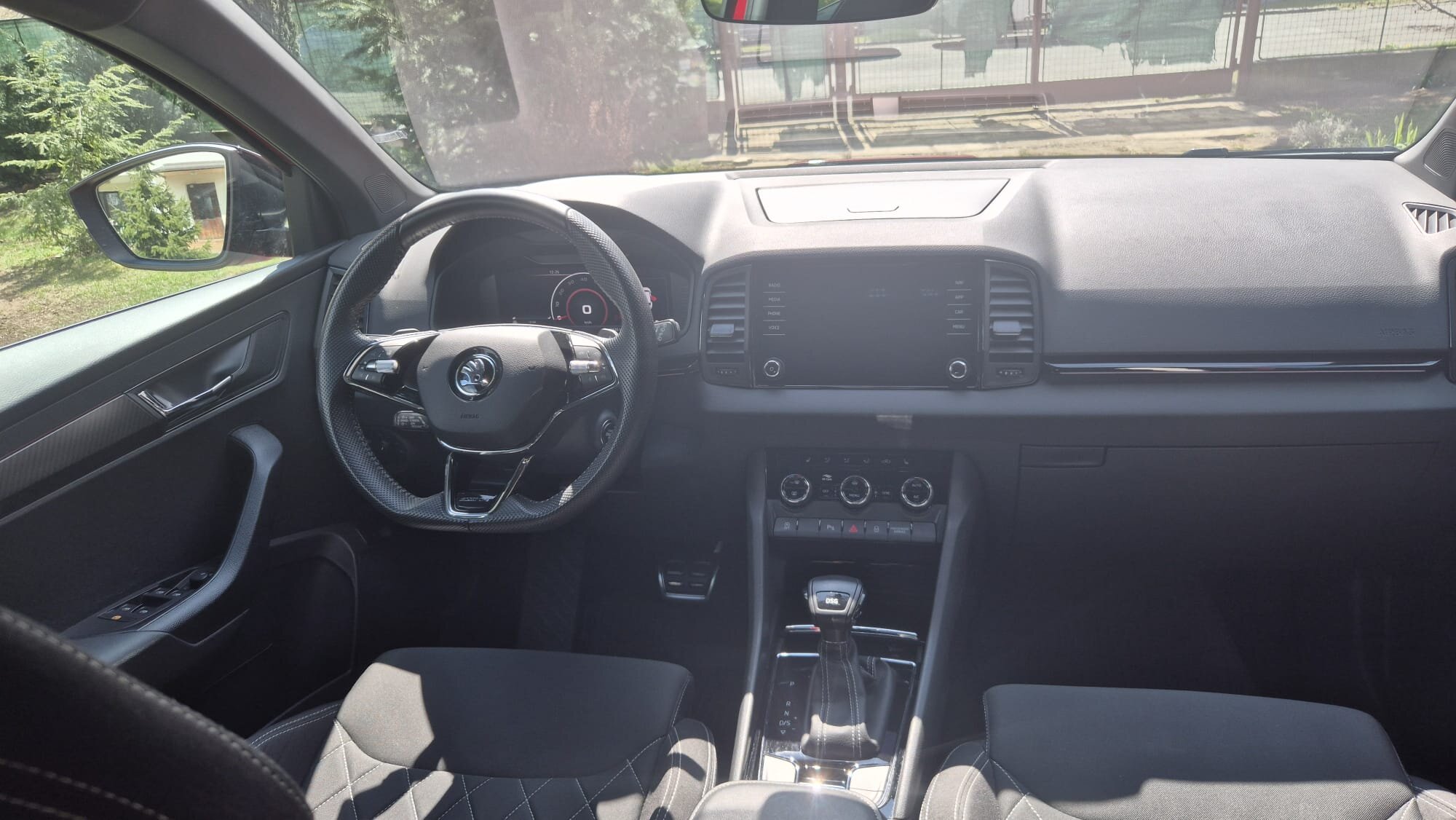 Škoda Karoq SUV / Terénní 1,5 l 110 kw