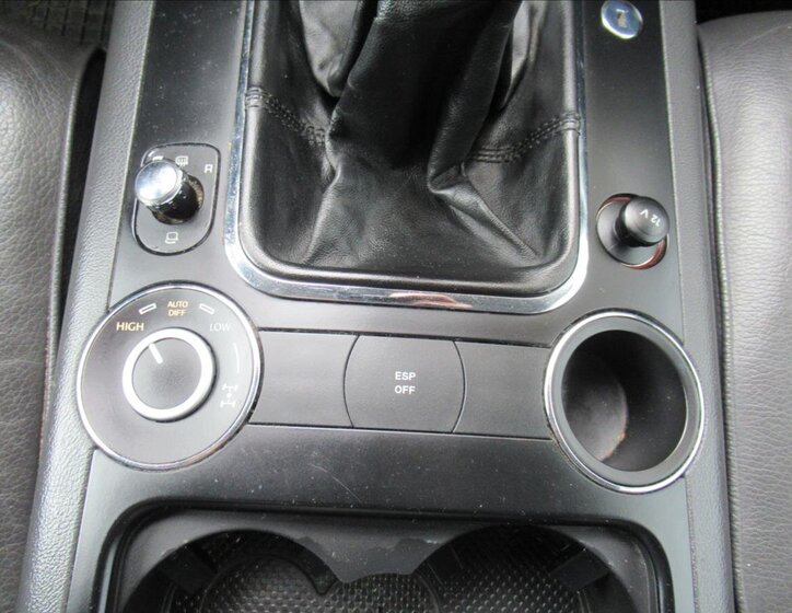 Volkswagen Touareg Kombi 2,5 l 165 kw