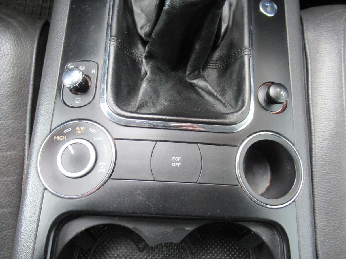 Volkswagen Touareg Kombi 2,5 l 165 kw