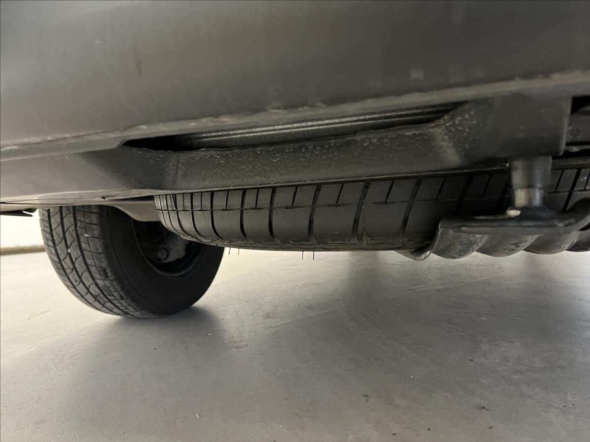 Volkswagen Transporter Kombi 2,0 l 110 kw